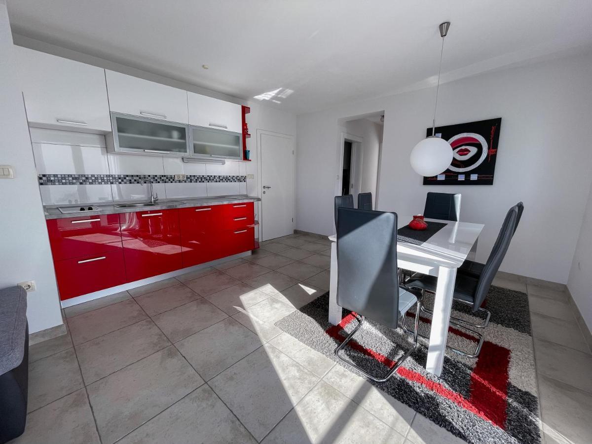 Ferienhaus Ivanka Apartment Трогир Екстериор снимка