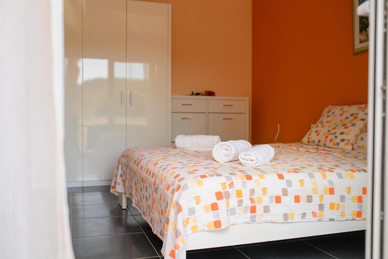 Ferienhaus Ivanka Apartment Трогир Екстериор снимка