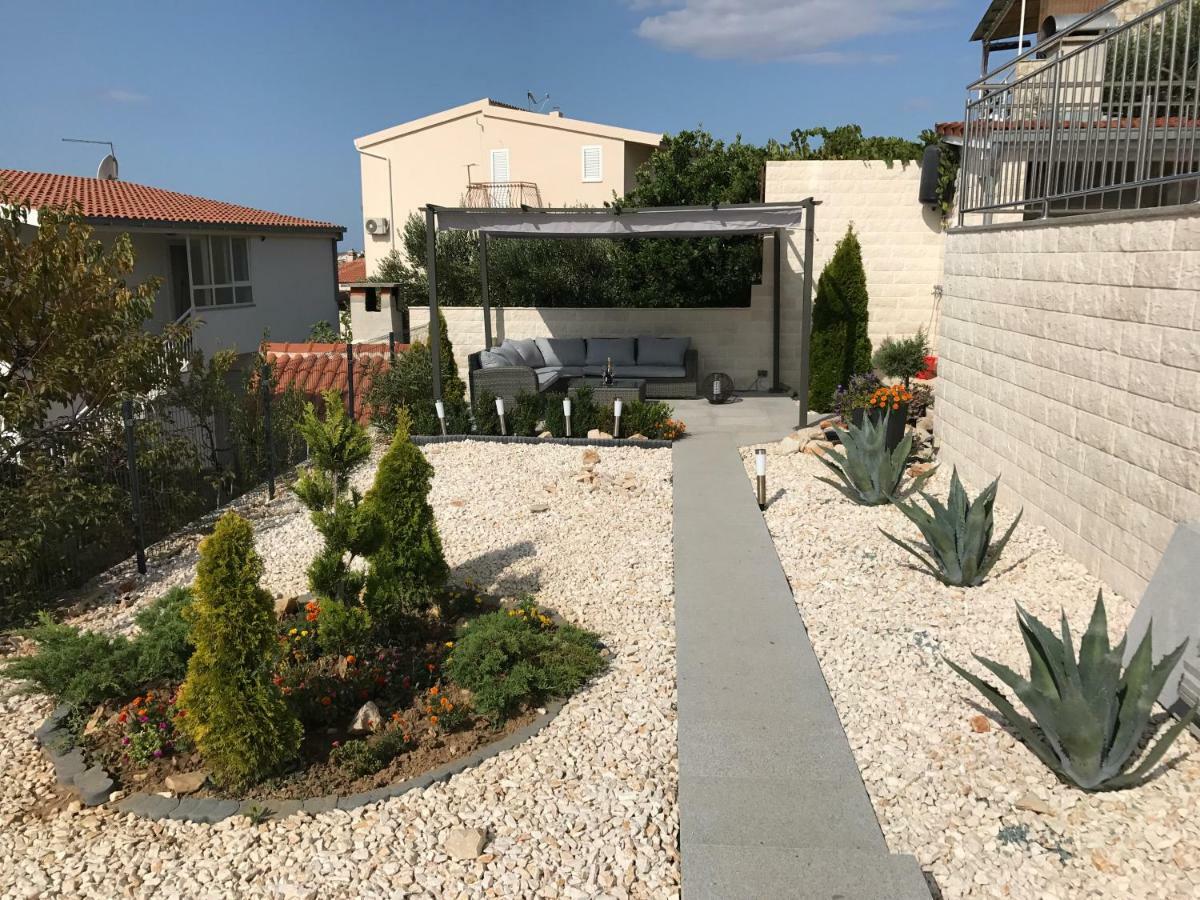 Ferienhaus Ivanka Apartment Трогир Екстериор снимка